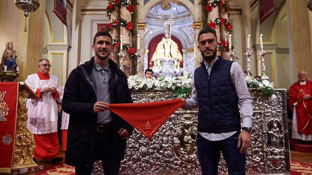 Las dos pasiones navarras, unidas: San Fermín y Osasuna celebran juntos el inicio del centenario en San Lorenzo
        