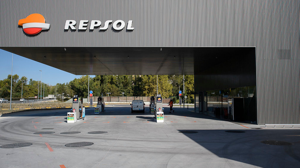 La nueva gasolinera Repsol en la avenida de Navarra de Pamplona, al detalle: un paseo por sus nuevas instalaciones