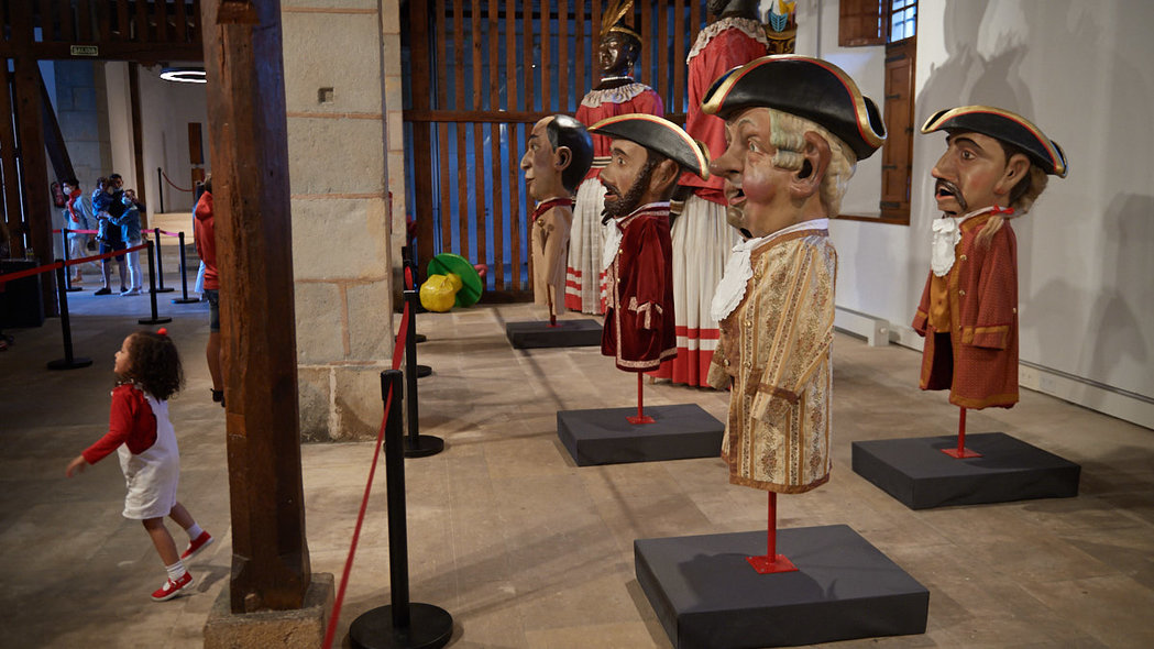 Las imágenes de la emotiva exposición de los Gigantes y Cabezudos de Pamplona en la Ciudadela

