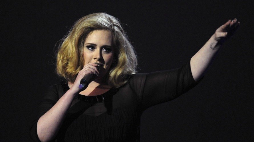 Adele durante un concierto. EFE.