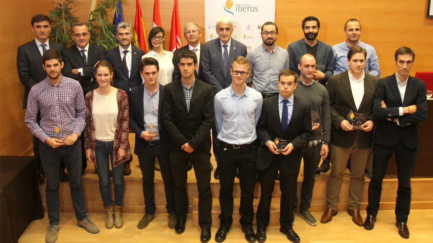 Foto de grupo de los representantes de las universidades Campus Iberus, CLH y proyectos finalistas.