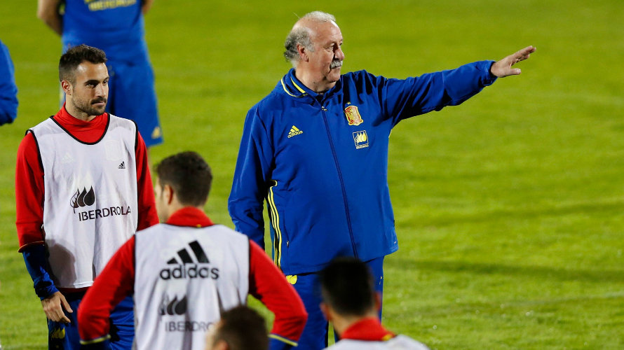 Vicente del Bosque dirige a la selección española de fútbol. Efe.