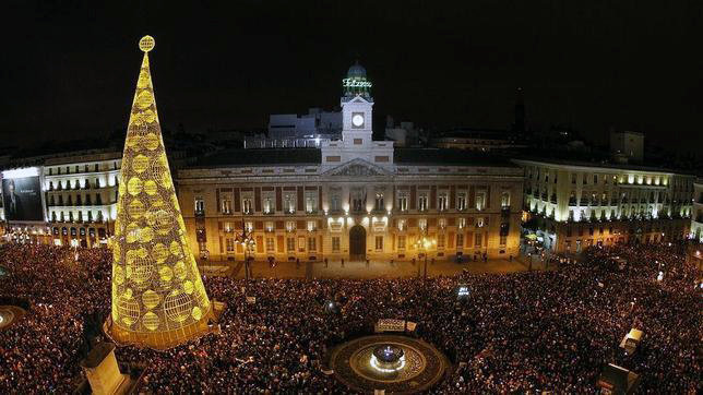 Noche vieja en la Puerta del Sol (Madrid).