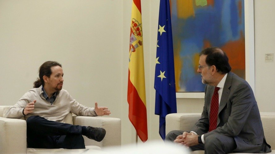 Pablo Iglesias y Mariano Rajoy, en la Moncloa. EFE