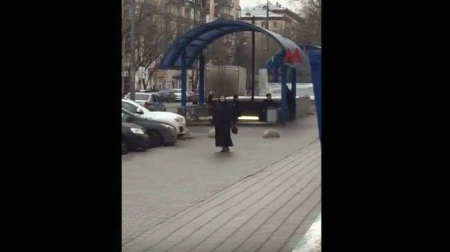 Detenida en Moscú una mujer con la cabeza cortada de una niña en las manos.