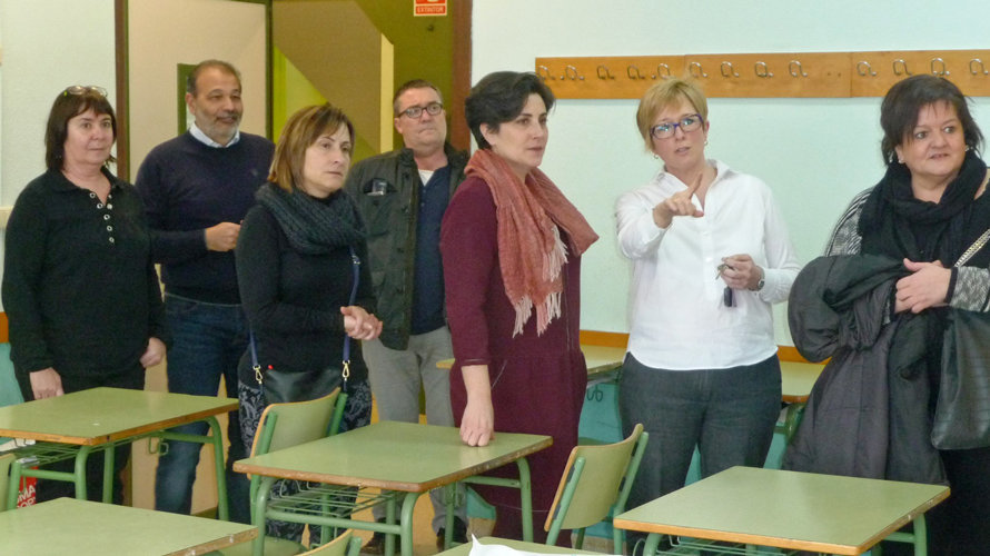 La Comisión de Educación visita el IES Julio Caro Baroja de Pamplona 3.