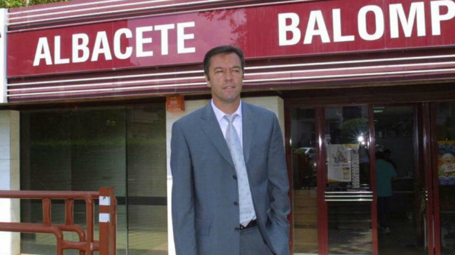 César Ferrando es el nuevo entrenador del Albacete. Web Albacetebalompie.es