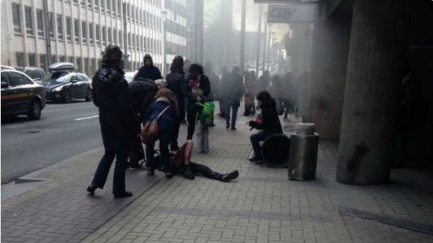 Explosión en el metro de Bruselas @PaulineArmandet