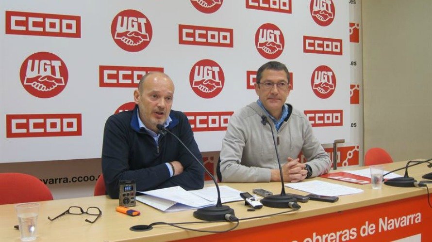Los secretarios generales de UGT y CCOO en Navarra, Javier Lecumberri y Raúl Villar.