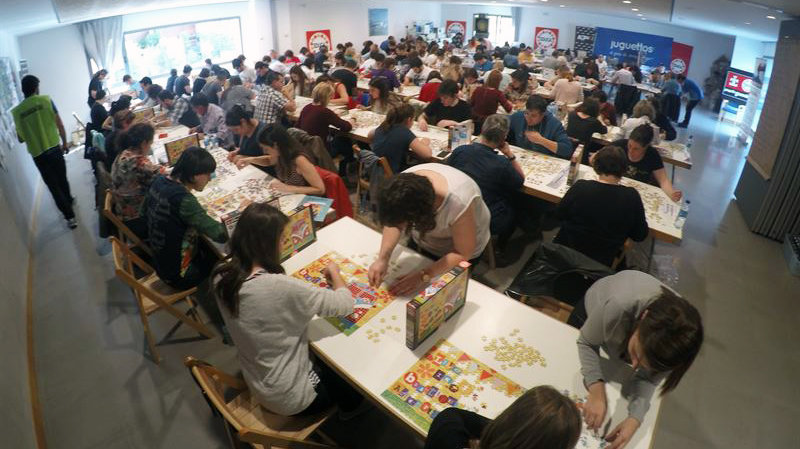 VI Concurso Solidario de Puzzles de Mutilva, organizado por la Asociación Española de Puzzles (Aepuzz) (EP).