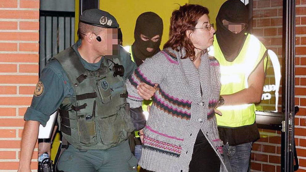 Una de las detenidas en la operación policial contra Ekin.