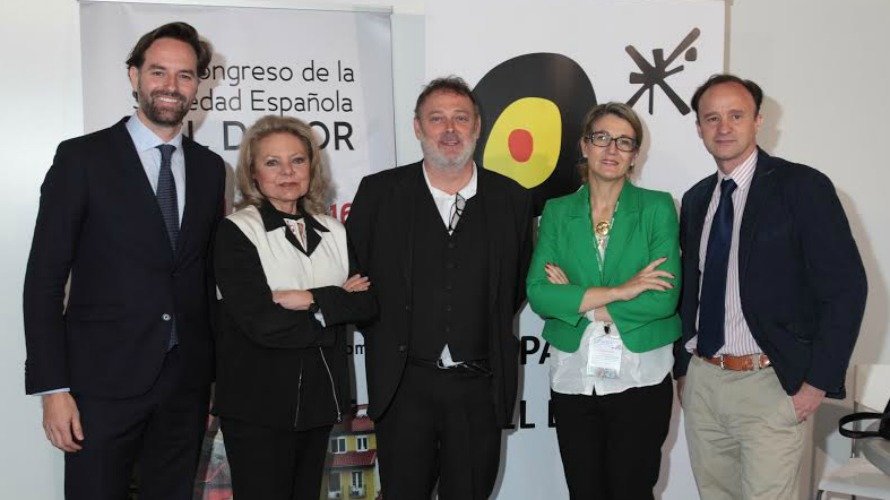 José Ramón Cisneros, Mayra Gómez-Kemp, Pablo Carbonell, Paloma Casado y Juan Pérez Cajaraville en el Congreso de la Sociedad Española de Dolor en Baluarte