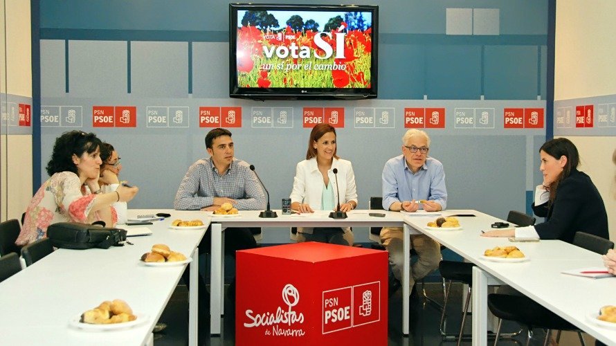 Los socialistas Toni Magdaleno, María Chivite y Jesús Mari Fernández.