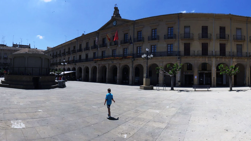 Plaza del ayuntamiento de Tafalla.