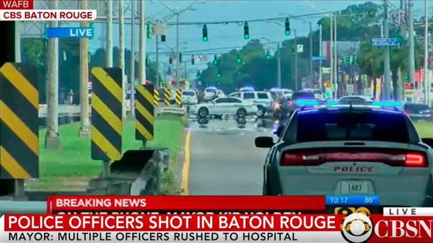Imagen de una cadena americana retransmitiendo la última hora del tiroteo en el que varios policías habrían fallecido. TWITTER