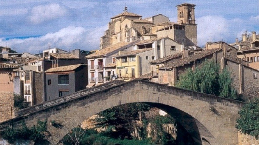 Puente y Ayuntamiento de Estella