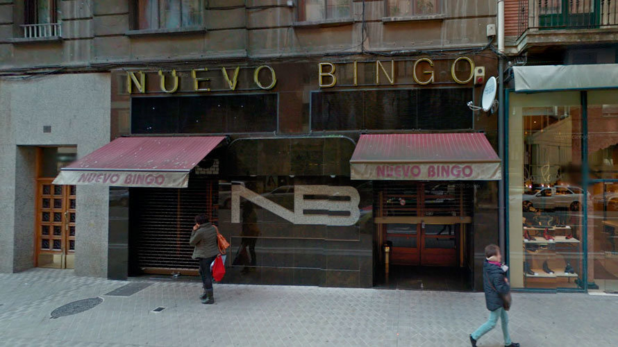 Fachada del Nuevo Casino de Pamplona donde se produjeron los robos.