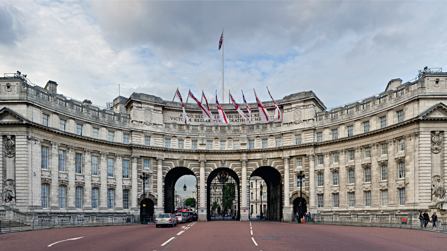 El piso más caro de Londres está ubicado en este edificio, en el arco del Almirantazgo.