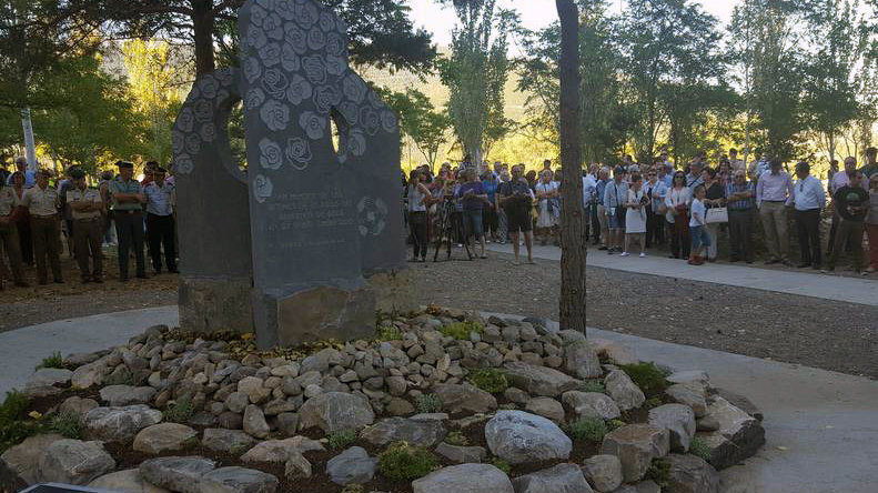 Homenaje a las víctimas del camping de Biescas (Heraldo).