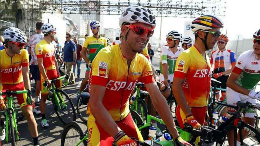 La selección española de ciclismo en ruta con el navarro Imanol Erviti