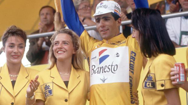 Miguel Induráin con su primer maillot amarillo del Tour de Francia. EFE