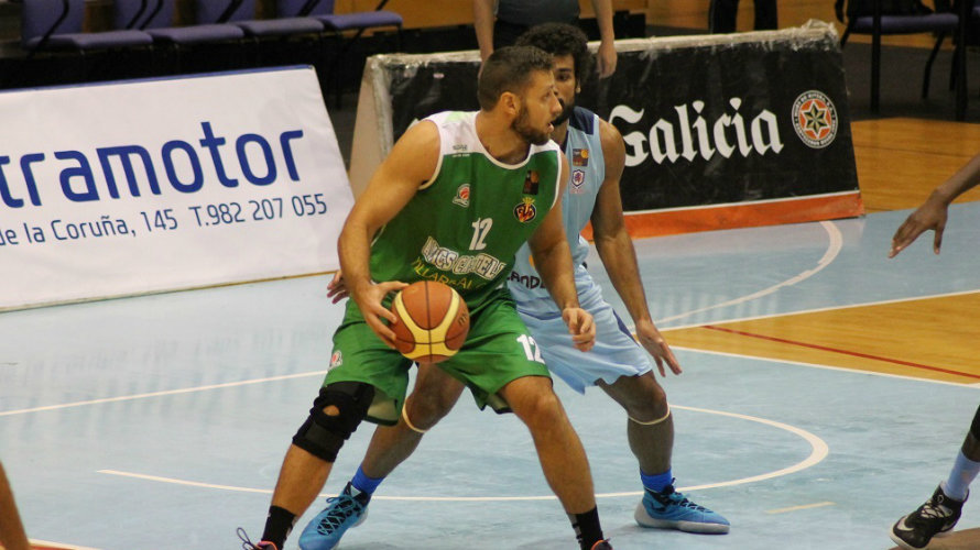 Víctor Hidalgo en acción. Foto Basket Navarra.