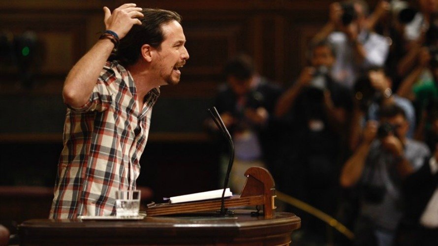 Pablo Iglesias, de Podemos, este viernes durante la segunda sesión del debate de investidura del Congreso. EUROPA PRESS