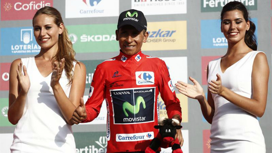 Quintana disfrutando de su liderato en la Vuelta. Efe.