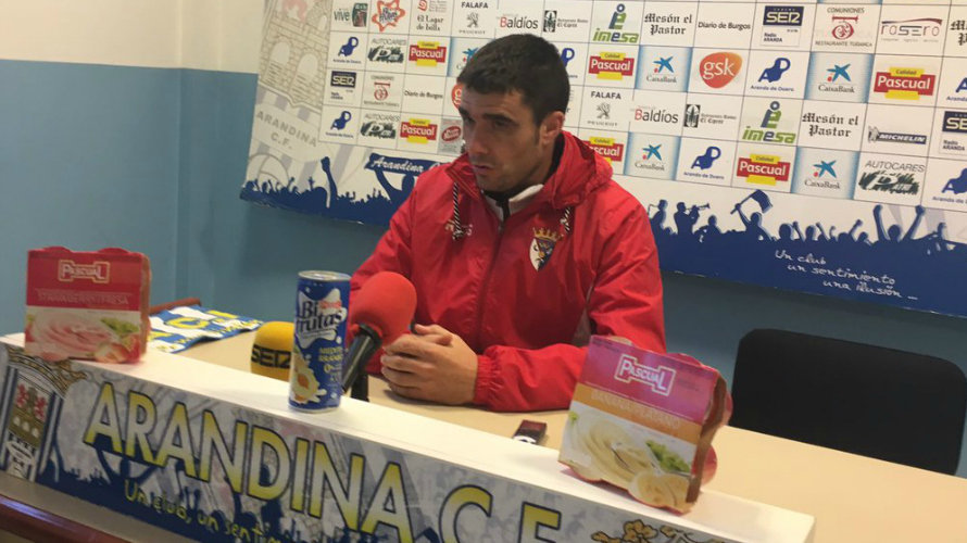 Sergio Amatriain en rueda de prensa tras el partido jugado en Aranda de Duero. Twitter Arandina.