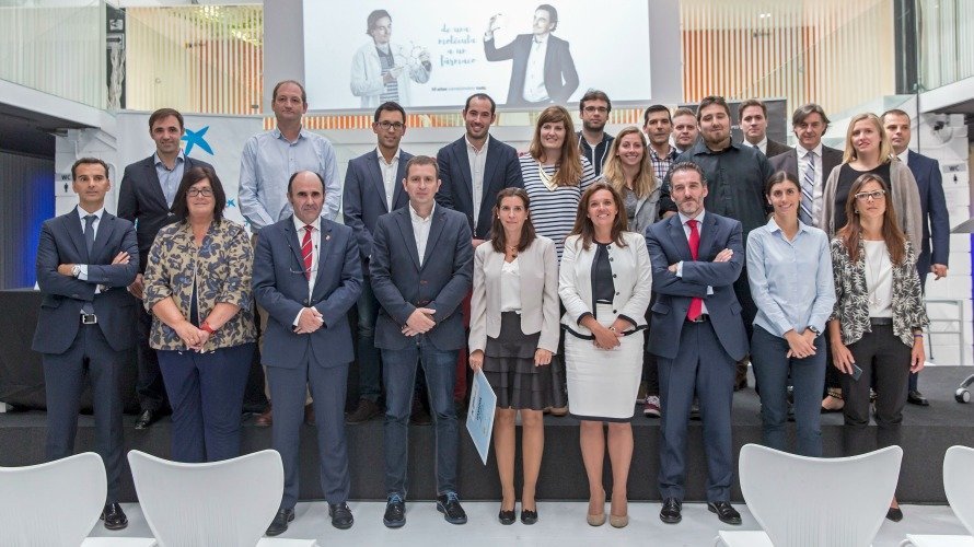 Foto de familia de la presentación de los ganadores y finalistas de los Premios EmprendedorXXI.