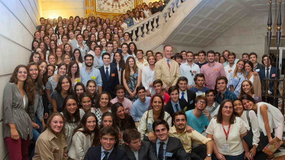 Alumnos beneficiarios de las Becas Alumni durante el curso 2016-2017 en la Universidad de Navarra. CEDIDA