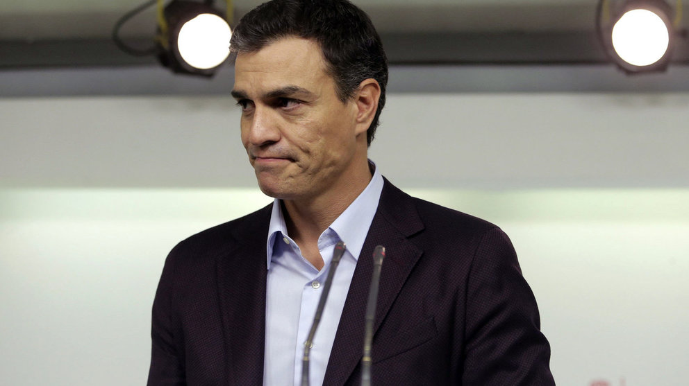 Pedro Sánchez anuncia su dimisión.