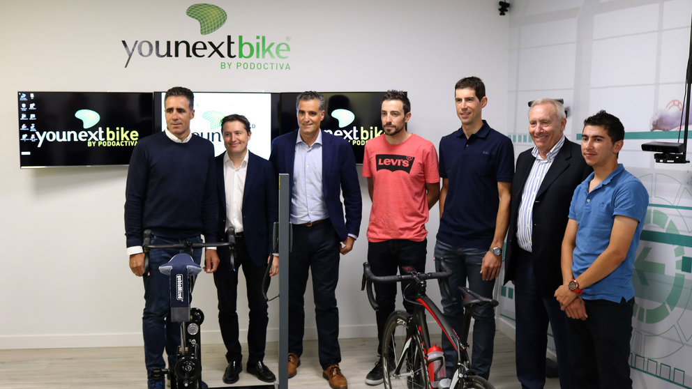 Presentación del nuevo servicio Younext Bike en la sede de Podoactiva en Pamplona. CEDIDA
