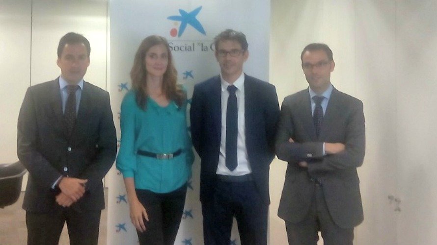 Agustín Sola, Begoña Moreno, Óscar Pérez y David Navarro en la rueda de prensa de la donación de CaixaBank a las residencias.