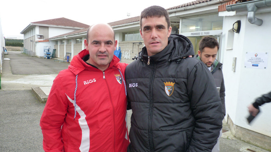 Los entrenadores del Tudelano cesados, César Monasterio y Sergio Amatriain, en Tajonar.