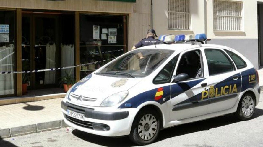 Imagen de archivo de un coche de Policía Nacional EFE