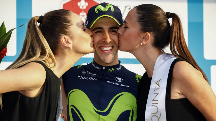 Jonathan Castroviejo en el pódium de la Vuelta al Algarve. Foto Movistar team.