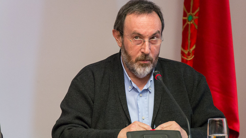 El Foro Social Permanente presenta en el Parlamento de Navarra su diagnóstico sobre el desarme de ETA (28). IÑIGO ALZUGARAY