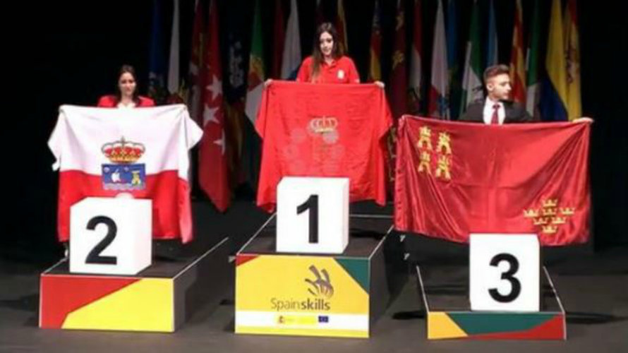 La estudiante navarra Marta Busto Montalvo ha logrado el primer puesto en la olimpiada de FP en Floristería FB