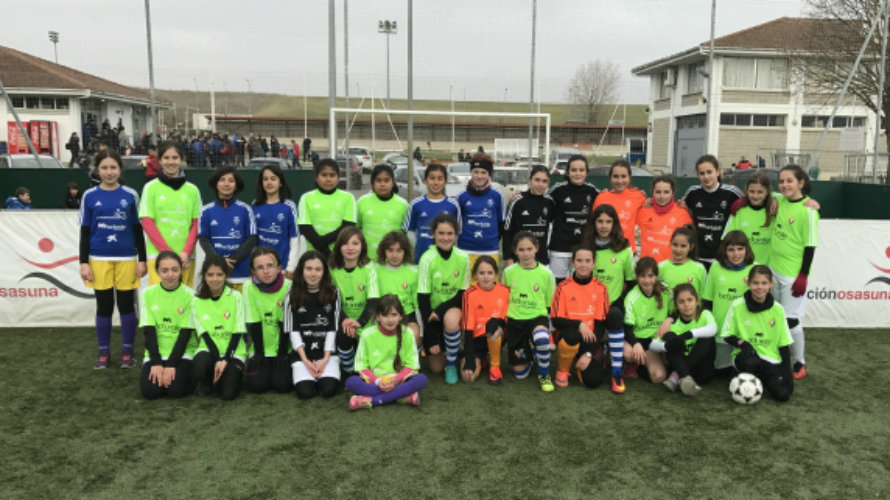Torneo femenino de fútbol en Tajonar.