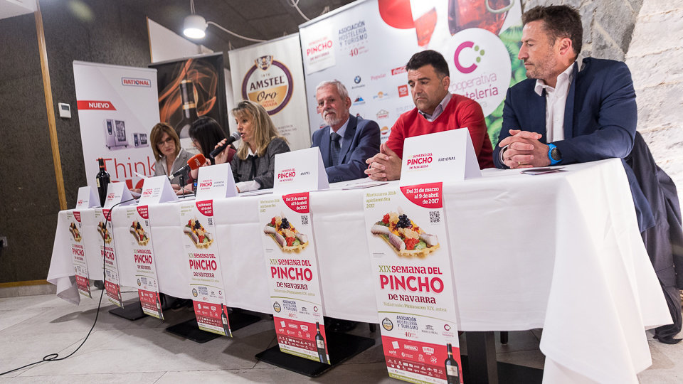 La Asociación de Hostelería y Turismo de Navarra presenta la 'XIX Semana del Pincho de Navarra' que se celebrará del 31 de marzo al 9 de abril (04). NAVARRA.com