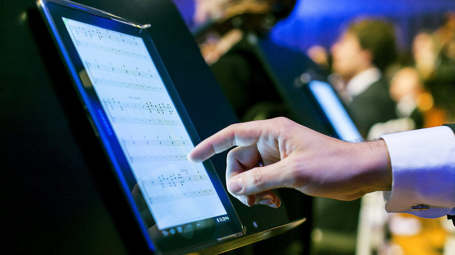 Una partitura electrónica en una tableta