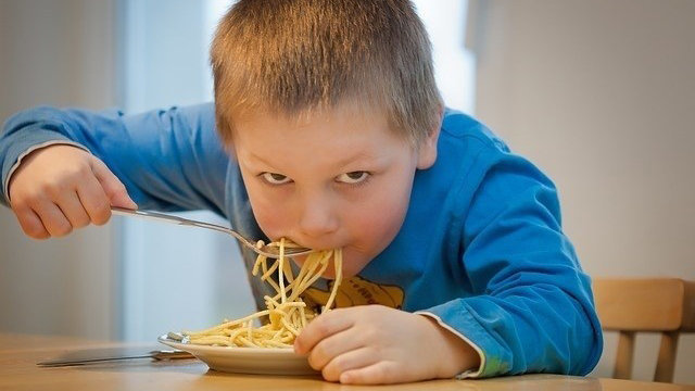 Un niño come un plato de pasta EP