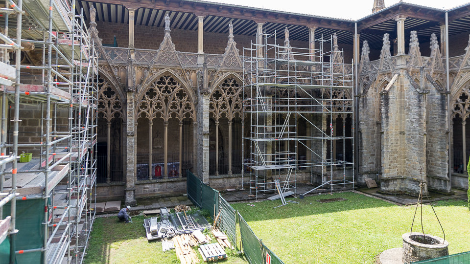 Obras de restauración del ala norte del claustro de la catedral de Pamplona, iniciadas en agosto de 2016 (17). IÑIGO ALZUGARAY