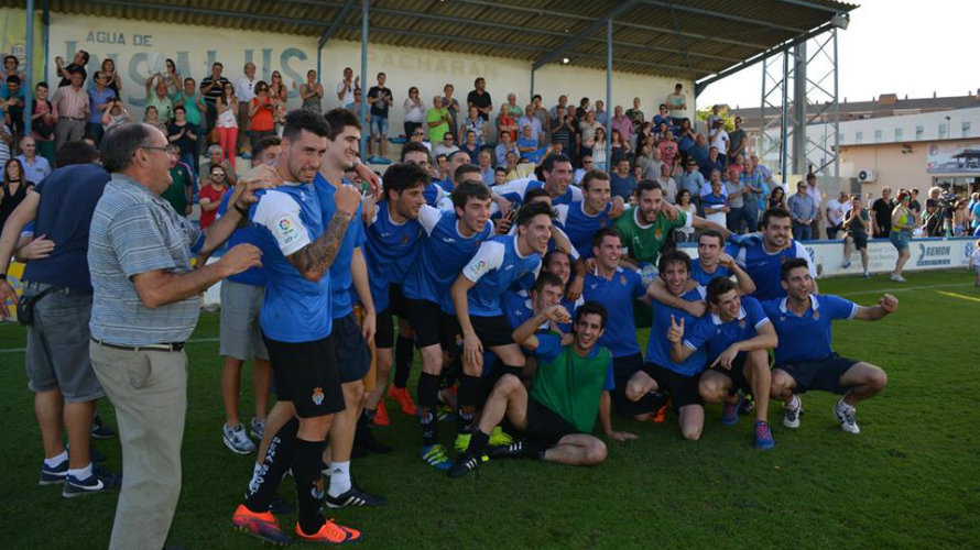 Los jugadores de la Peña Sport celebran la clasificacición. Facebook Peña Sport.