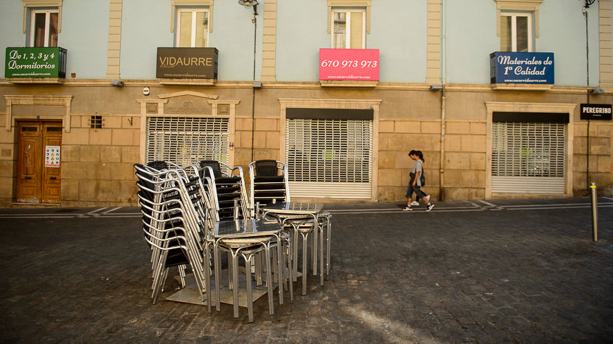 Los bares de Pamplona cierran tras los días de trabajo de San Fermín 2017. PABLO LASAOSA 12