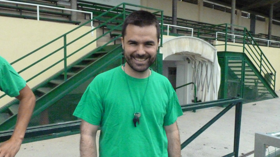 Íñigo Ardanaz es el entrenador del Oberena.