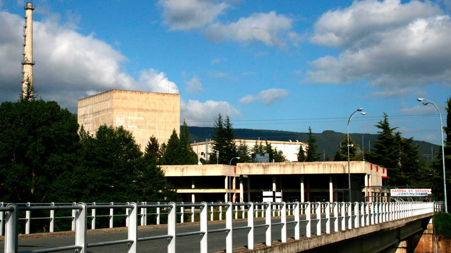 Exteriores de la central nuclear de Garaño, en Castilla y León. EP