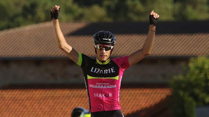 El ciclista Sergio Samitier, del equipo navarro Lizarte, se impone en la Clásica Lemoiz CEDIDA