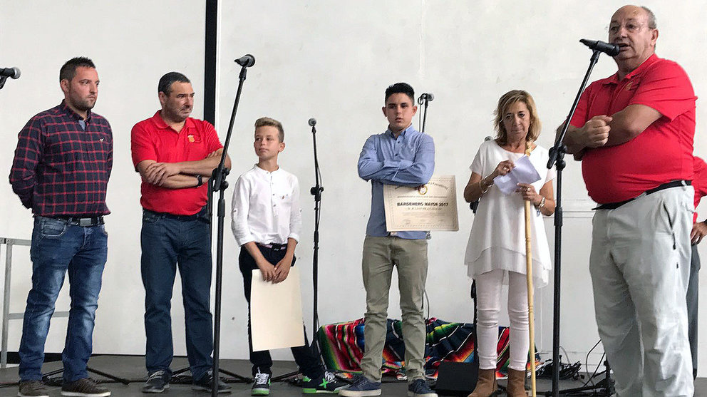La familia de Julián Isla recibe el título de Bardenero Mayor a título póstumo..